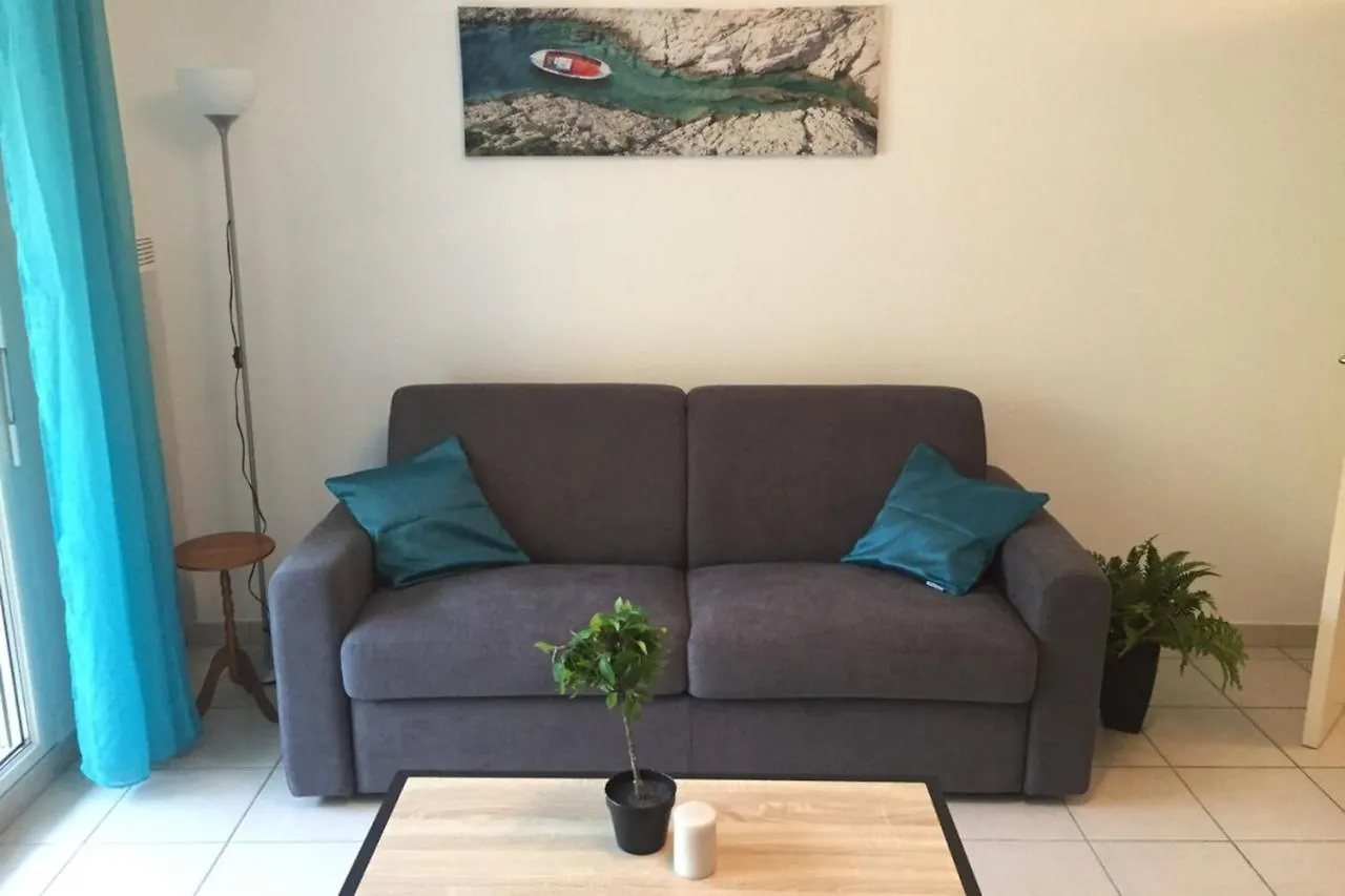Appartement Les Jardins De Louise-2 Pers Avec Parking-Terrasse à Vénissieux