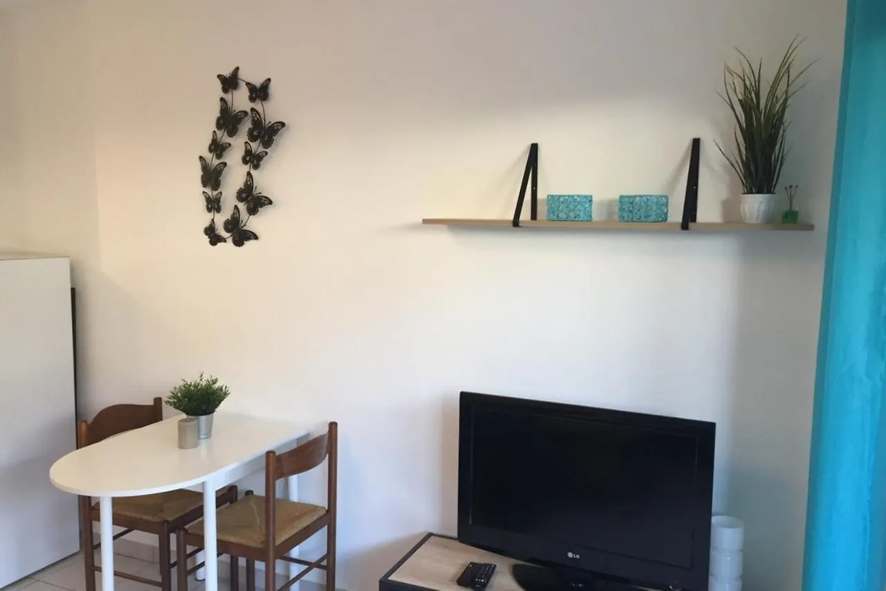 Appartement Les Jardins De Louise-2 Pers Avec Parking-Terrasse à Vénissieux